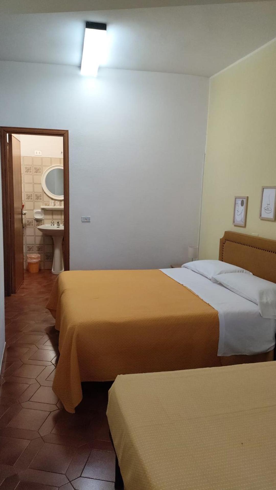 Piccolo Hotel Nuova Gestione 卡拉古诺内 外观 照片