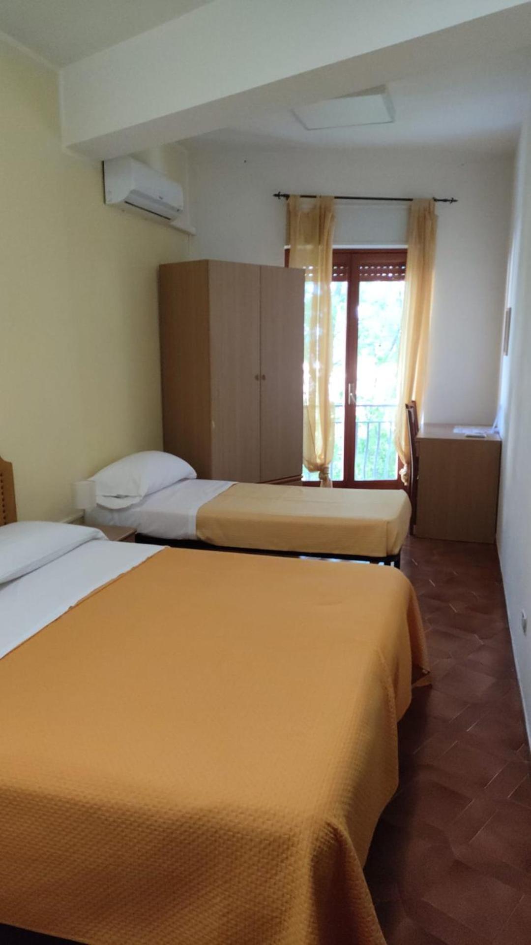 Piccolo Hotel Nuova Gestione 卡拉古诺内 外观 照片